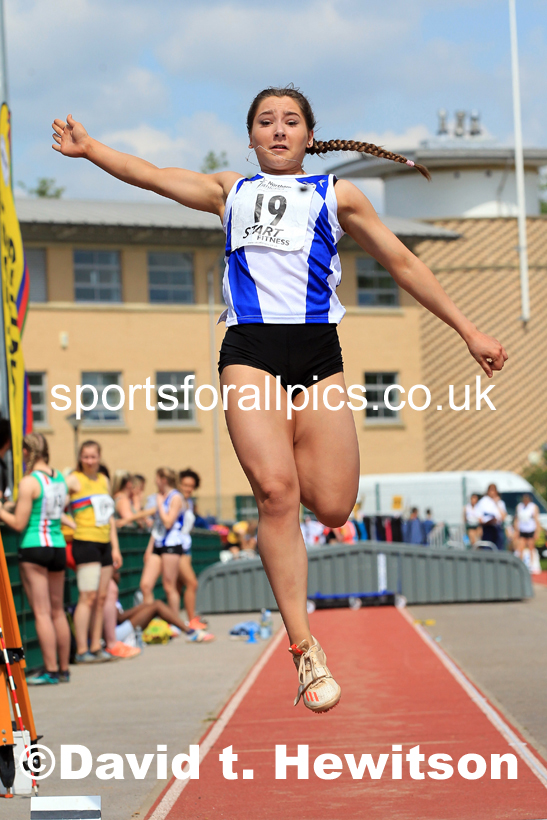 Womens Under-17s Long Jump, 2022 Northern Inter Counties U17s and U15s Track and Field, York, Thursday, June 2nd. Photo: David T. Hewitson/Sports for All Pics